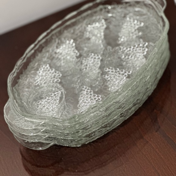 Vintage Grape Cluster design Snack serving Plates with Cups a of 8 pieces - Picture 11 of 11